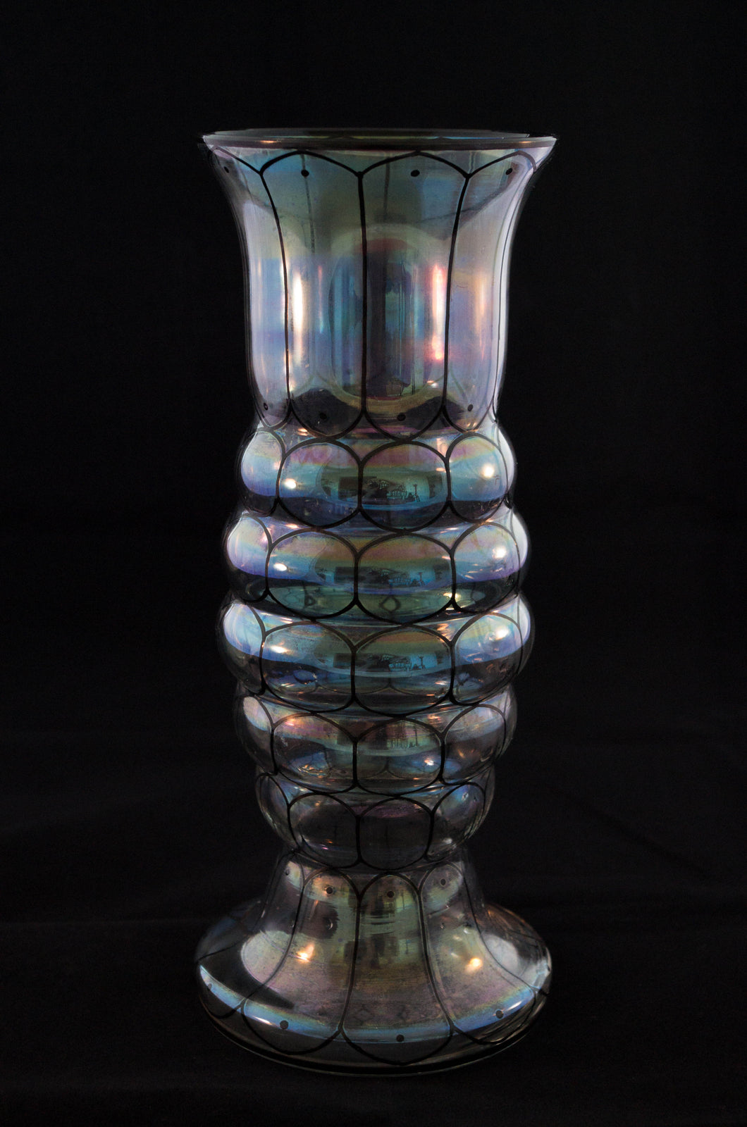 Circa 1900 Wiener Werkstatte Vase Iridescent glass